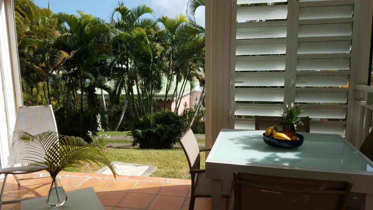 Appartement Rez-De-Chaussee De Villa A 1 Minute De La Plage Сен-Франсуа Экстерьер фото