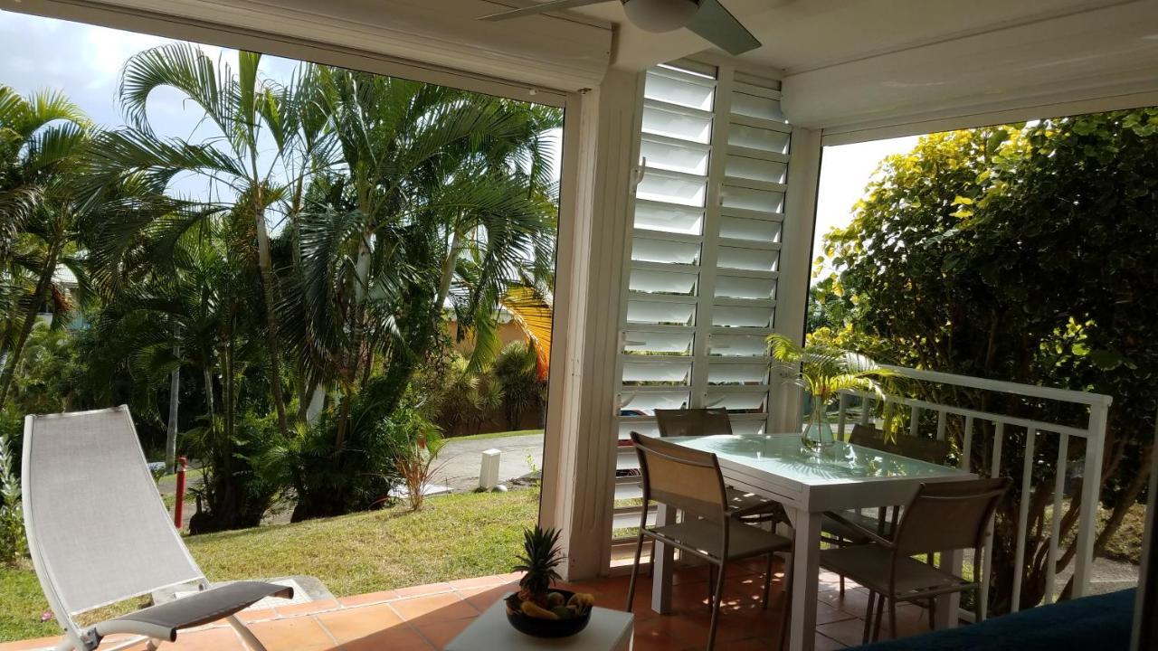 Appartement Rez-De-Chaussee De Villa A 1 Minute De La Plage Сен-Франсуа Экстерьер фото