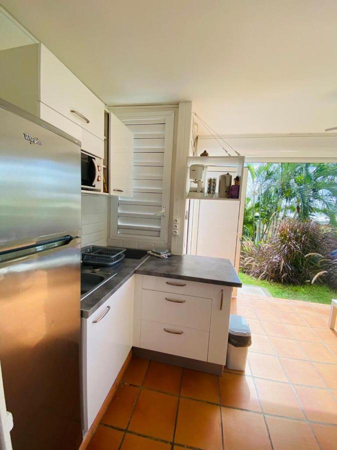 Appartement Rez-De-Chaussee De Villa A 1 Minute De La Plage Сен-Франсуа Экстерьер фото